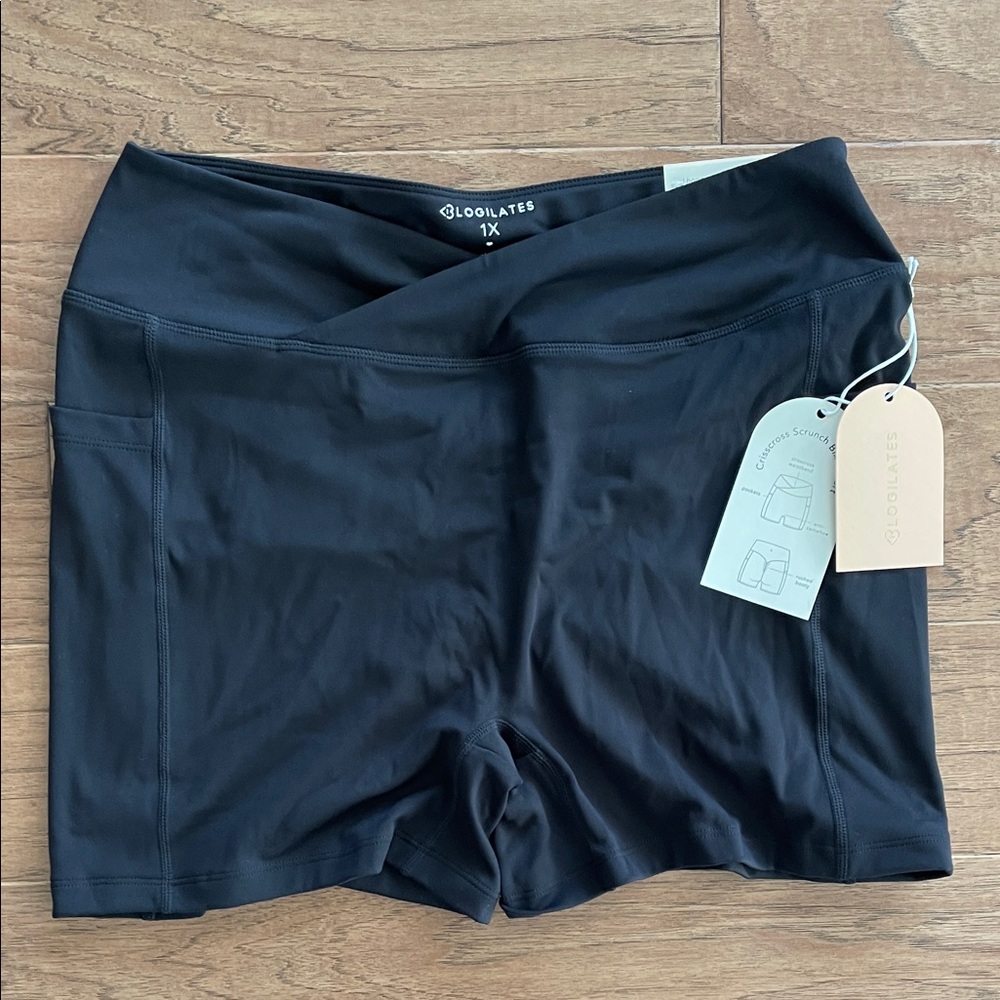 Blogilates Black Women's Criss Cross  Scrunch Bike Active Shorts 1X NWT